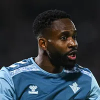 Bakambu, alvo do Santos na última janela, pode fechar com Atlético-MG após indicação de Sampaoli