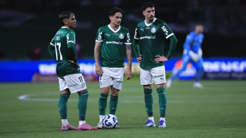 Khellven jogador do Palmeiras durante partida contra o Internacional no estadio Arena Allianz Parque pelo campeonato Brasileiro A 2025. Foto: Ettore Chiereguini/AGIF