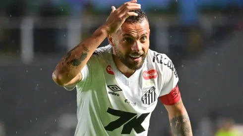 Guilherme abriu o placar no San-São disputado na Vila Belmiro