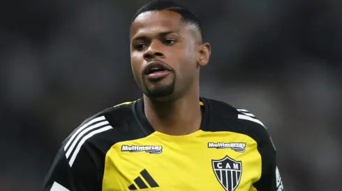 MG – BELO HORIZONTE – 29/01/2025 – MINEIRO 2025, ATLETICO-MG X AMERICA-MG – Junior Santos jogador do Atletico-MG durante aquecimento antes da partida contra o America-MG no estadio Mineirao pelo campeonato Mineiro 2025. Foto: Gilson Lobo/AGIF