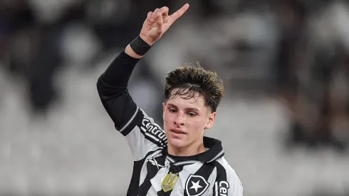 Álvaro Montoro é um dos destaques do Botafogo no segundo semestre