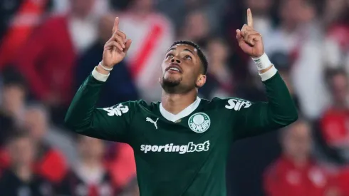 Vitor Roque, atacante do Palmeiras em partida pelo Copa Libertadores