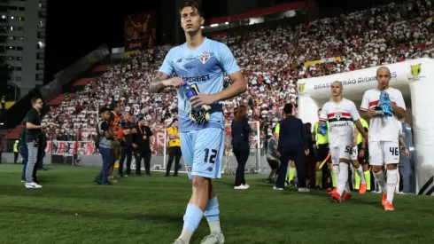 Leandro goleiro do Sao Paulo durante a partida entre Sport e Sao Paulo na Ilha do Retiro em Recife (PE), pelo Campeonato Brasileiro da Serie A 2025. Foto: Marlon Costa/AGIF