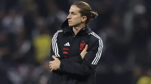 Filipe Luís fez diversas alterações em relação ao time que se classificou na Libertadores (Photo by Miguel Schincariol/Getty Images)