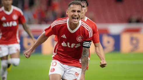 Alan Patrick é a grande referência técnica do Internacional – Foto: Maxi Franzoi/AGIF