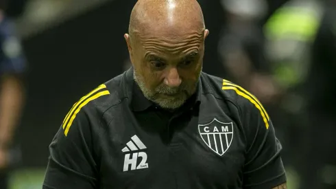 Professor tem trabalhado duro – Foto: Fernando Moreno/AGIF.