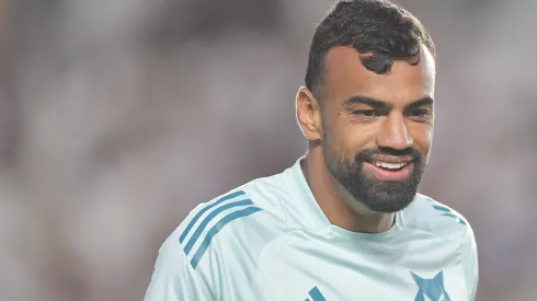 Fabricio Bruno jogador do Cruzeiro durante aquecimento antes da partida contra o Vasco no estadio Sao Januario pelo campeonato Brasileiro A 2025. Foto: Thiago Ribeiro/AGIF