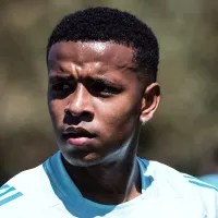 Arroyo causa polêmica com postagem após não entrar em Flamengo x Cruzeiro; após repercussão post foi apagado