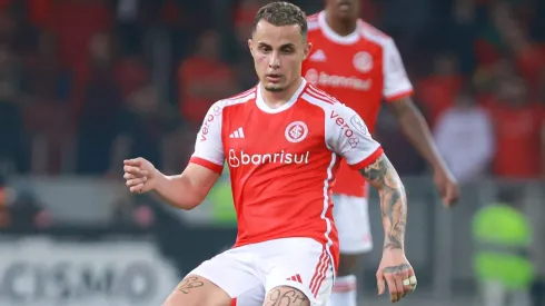 Bruno Gomes jogador do Internacional durante partida contra o Rosario Central no estadio Beira-Rio pelo campeonato Copa Sul-Americana 2024. Foto: Maxi Franzoi/AGIF