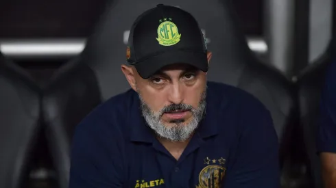 Rafael Guanaes tecnico do Mirassol durante partida contra o Botafogo no estadio Engenhao pelo campeonato Brasileiro A 2025. Foto: Thiago Ribeiro/AGIF