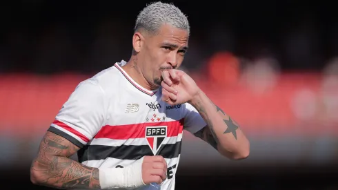 Luciano jogador do Sao Paulo comemora seu gol durante partida contra o Palmeiras no estadio Morumbi pelo campeonato Brasileiro A 2025. Foto: Ettore Chiereguini/AGIF