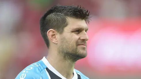 RJ – RIO DE JANEIRO – 31/08/2025 – BRASILEIRO A 2025, FLAMENGO X GREMIO – Kannemann jogador do Gremio durante partida contra o Flamengo no estadio Maracana pelo campeonato Brasileiro A 2025.