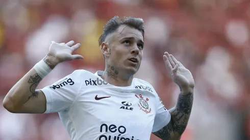 – Róger Guedes com a camisa do Corinthians