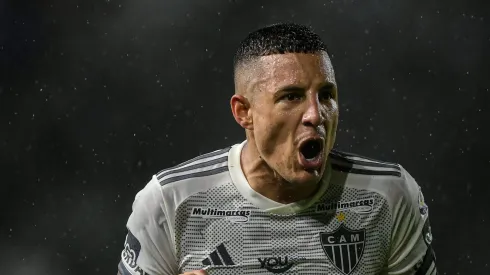 Arana em campo pelo Galo.