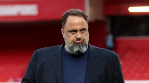 Manirakis vem negociando de maneira constante com Textor – Foto: Cameron Smith/Getty Images