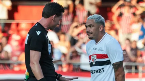 Em áudio do VAR, árbitro desabafa sobre reclamações de Luciano em SPFC x Palmeiras