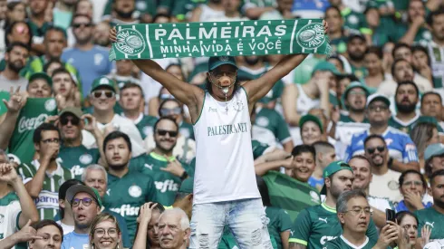 Torcida do Palmeiras parece abraçar time na reta final do Brasileirão Betano