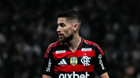 Jorginho segue na equipe titular do Flamengo