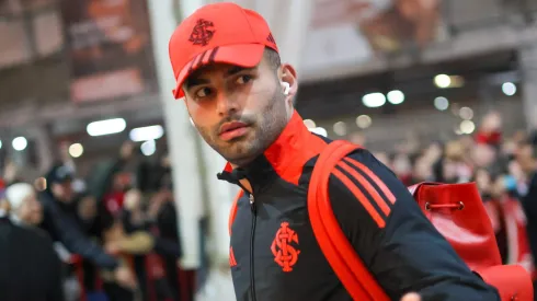 Thiago Maia antes de partida entre Internacional e São Paulo, no Beira-Rio, pelo Brasileirão. Foto: Ricardo Duarte/SCI