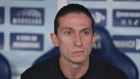 RJ – RIO DE JANEIRO – 02/10/2025 – BRASILEIRO A 2025, FLAMENGO X CRUZEIRO – Filipe Luis tecnico do Flamengo durante partida contra o Cruzeiro no estadio Maracana pelo campeonato Brasileiro A 2025. Foto: Thiago Ribeiro/AGIF