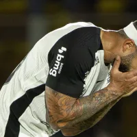 Corinthians pretende conversar com Memphis após reação durante derrota na Vila Belmiro, diz site