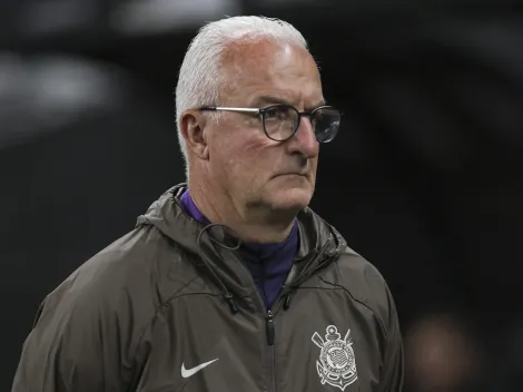 Corinthians sofre três gols pela primeira vez sob comando de Dorival