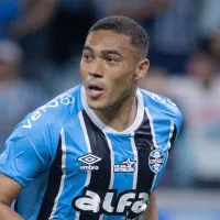 Carlos Vinícius manda recado antes de Bahia x Grêmio e projeta duelo em Salvador: “Temos qualidade e experiência”