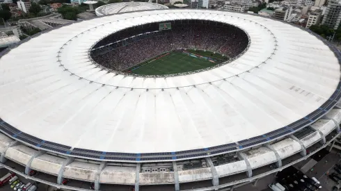 Saiba como chegar ao Maracanã para Flamengo x Palmeiras em dia chuvoso no Rio de Janeiro.