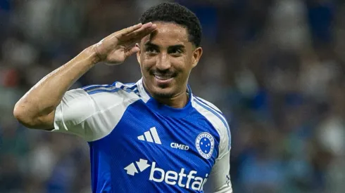 Meio-campista faz grande temporada – Foto: Fernando Moreno/AGIF.