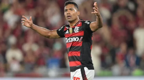 Alex Sandro é o dono da lateral esquerda do Flamengo em busca de mais uma Libertadores