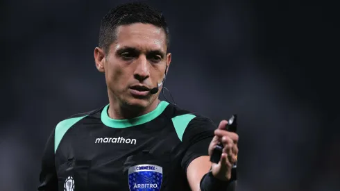 Jesús Valenzuela, da Venezuela, vai apitar Flamengo x Racing no Maracanã