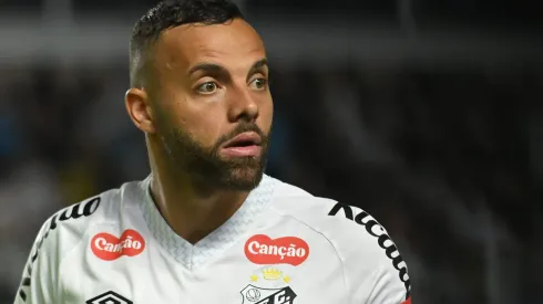 Guilherme jogador do Santos – Foto: Jota Erre/AGIF