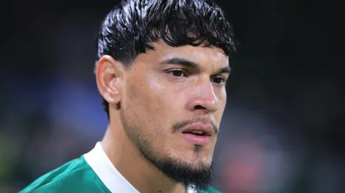 Gustavo Gómez durante partida contra o Mirassol, no Allianz Parque, pelo Brasileirão.