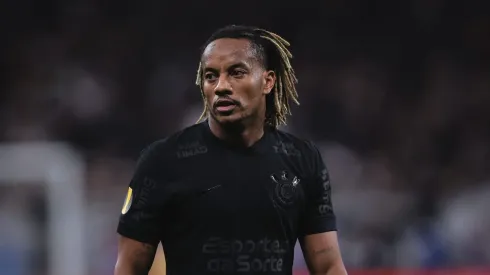 Carrillo durante partida ainda em 2024