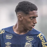 Souza cresce no Santos, recebe elogios de Vojvoda e acirra disputa pela titularidade da lateral