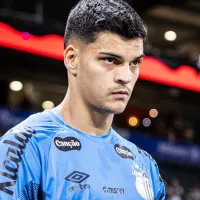 Santos prepara reunião com Gabriel Brazão após falhas em jogos importantes, revela jornalista