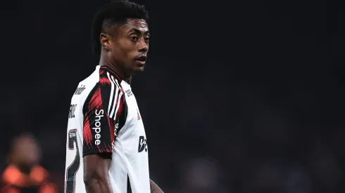 SP – SAO PAULO – 28/09/2025 – BRASILEIRO A 2025, CORINTHIANS X FLAMENGO – Bruno Henrique jogador do Flamengo durante partida contra o Corinthians no estadio Arena Corinthians pelo campeonato Brasileiro A 2025. Foto: Ettore Chiereguini/AGIF