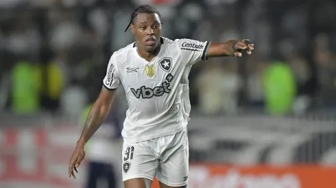 Kaio Pantaleao jogador do Botafogo durante partida contra o Vasco no estadio Sao Januario pelo campeonato Copa Do Brasil 2025. Foto: Thiago Ribeiro/AGIF