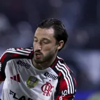 Filipe Luís respalda Matías Viña e Flamengo só vai negociar o lateral se receber boa proposta