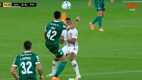 Flaco López dá entrada perigosa em Gruezo e corre risco de expulsão