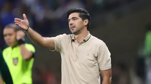 Abel na partida contra o Cruzeiro, no 1° turno