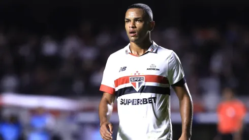 Juan jogador do Sao Paulo durante partida contra o Talleres no estadio Morumbi pelo campeonato Copa Libertadores 2024. Foto: Marcello Zambrana/AGIF