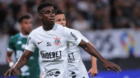 Félix Torres pode ser improvisado na LD contra o Vitória neste sábado