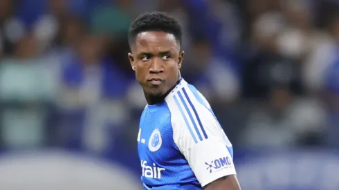 Sinisterra está próximo retornar aos gramados pela Raposa