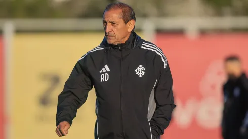 Ramón Díaz comanda treino do Internacional no CT Parque Gigante (Ricardo Duarte/Internacional)