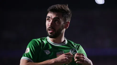 Taliari comemorando gol marcado no Morumbis