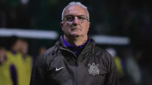 Dorival Júnior optou por jogar no contra-ataque diante do Vitória em Salvador
