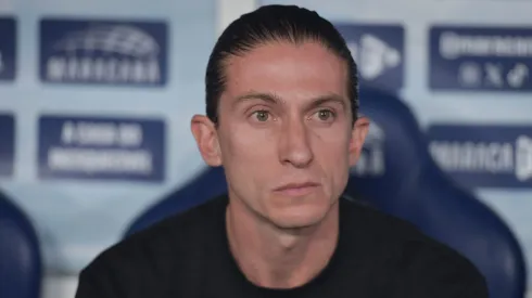 Filipe Luis, técnico do Flamengo, durante partida contra o Cruzeiro no estadio Maracanã pelo campeonato Brasileiro A 2025. Foto: Thiago Ribeiro/AGIF