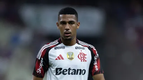 Samuel Lino em ação no jogo de ontem (25), contra o Leão do Pici