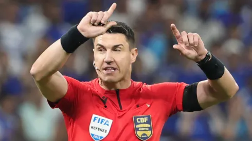 Rodrigo Klein já expulsou Abel Ferreira em clássico paulista em 2025.